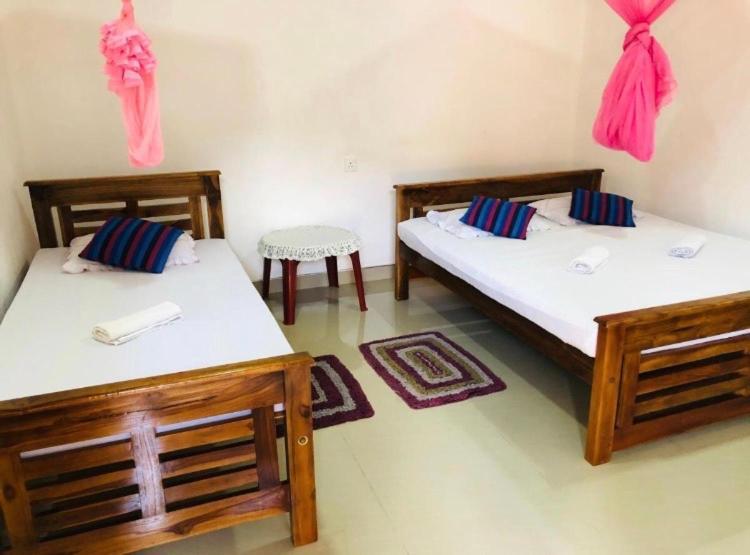 Kumari Guest House 폴로나루와 외부 사진