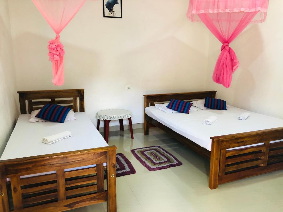 Kumari Guest House 폴로나루와 외부 사진